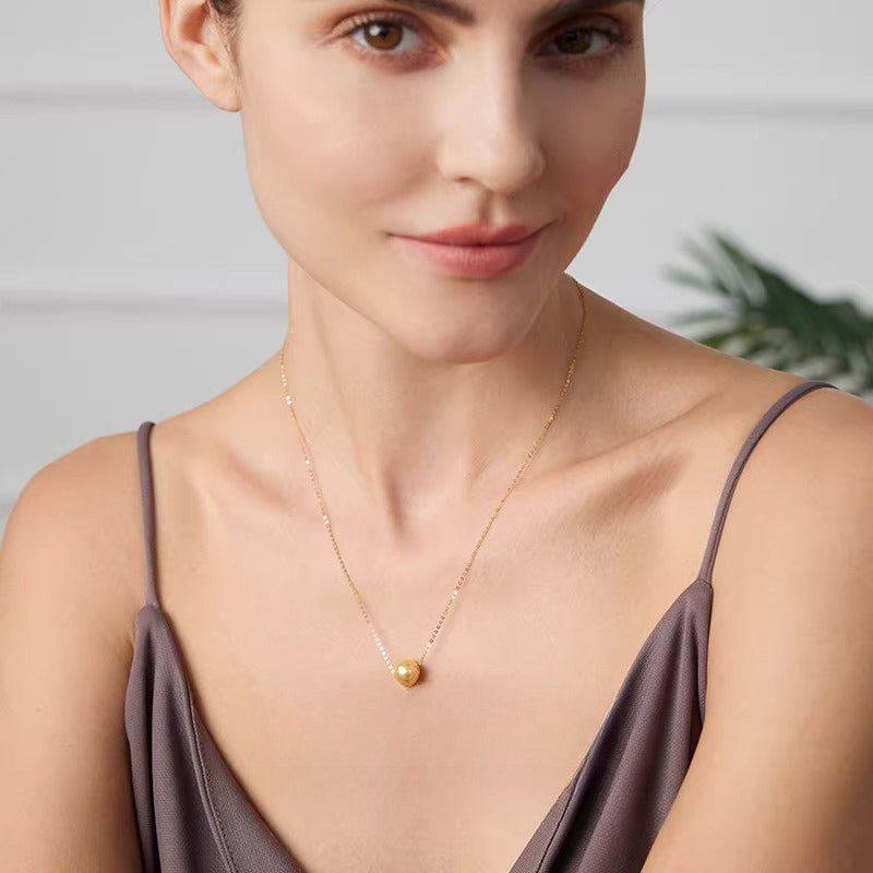South Sea Golden Pearl Lucky Road Necklace 18K Gold Pendant Single Seawater Pearl Clavicle Chain High-End Jewelry