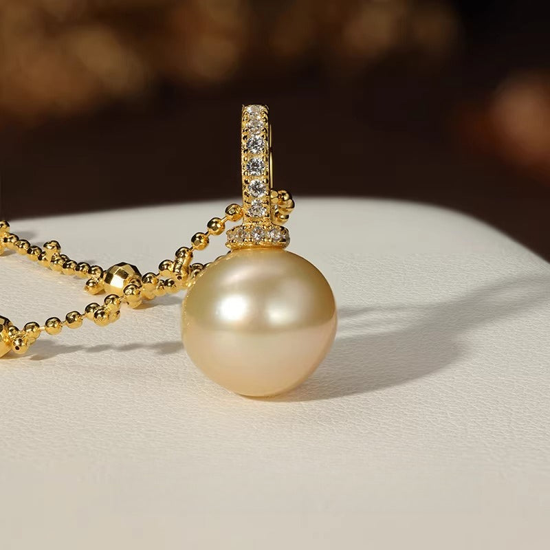 South Sea Gold Pearl Pendant S925 Silver Necklace Saltwater Pearl Collarbone Chain Light Luxury High-End Neck Ornament Versatile Necklace
