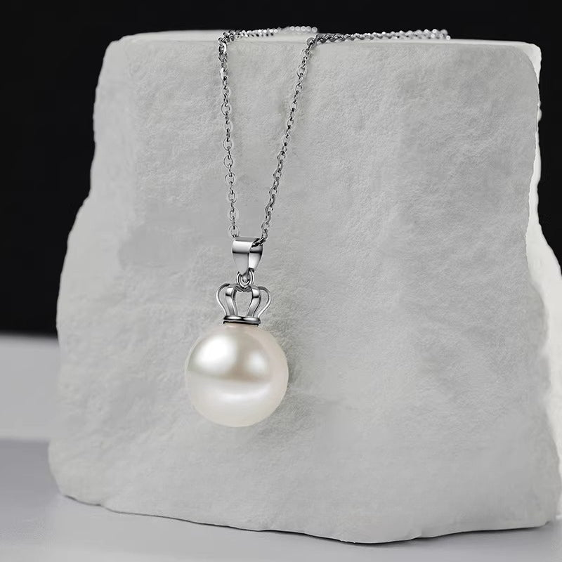 White Edison Pearl Pendant, 18K Gold Crown Setting, Round Freshwater Pearl, Mom Necklace Jewelry Gift