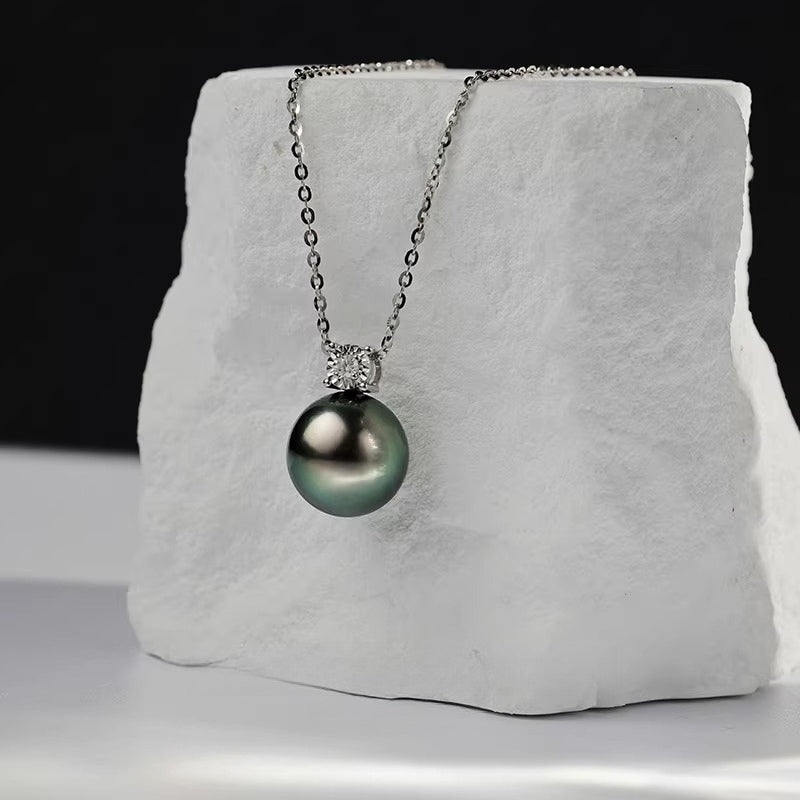Tahitian Black Pearl Princess Pendant Necklace 18K Gold Perfectly Round High Luster Saltwater Pearl Clavicle Chain Jewelry