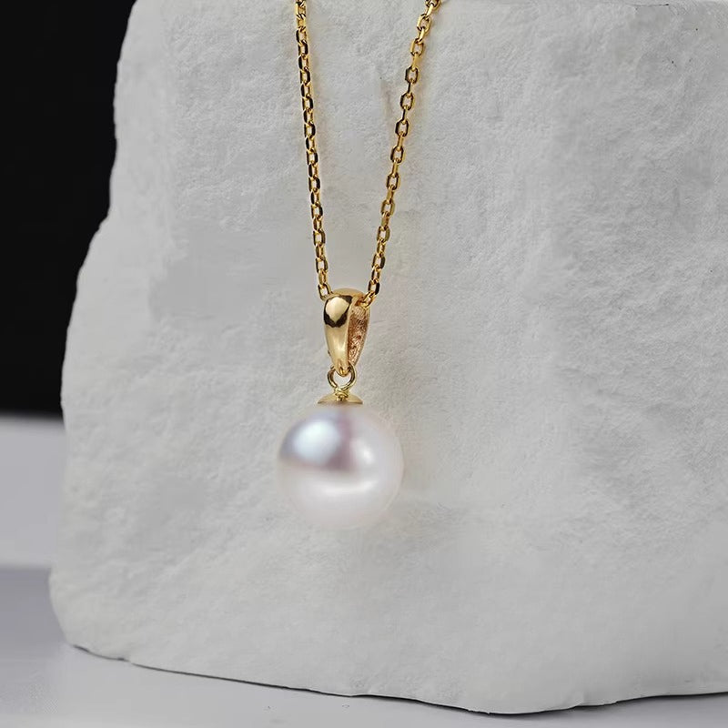 Akoya Pearl Pendant 18K Gold Melon Seed Buckle Necklace Round Seawater Pearl Clavicle Chain Gift Elegant Jewelry for Women