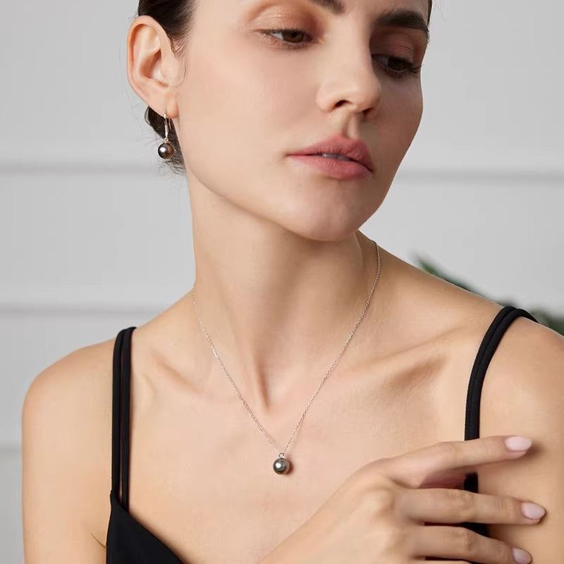 Tahitian Black Pearl Pendant 18K Gold Diamond Necklace High-End Clavicle Chain Pendant Girlfriend Gift Jewelry