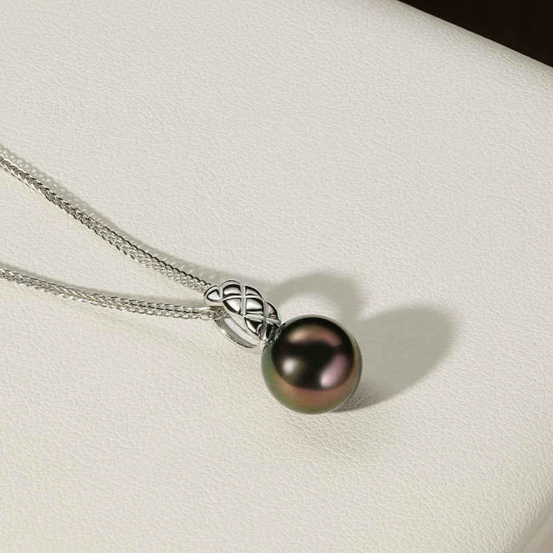 Tahitian Black Pearl Pendant, 18K Gold, Light Luxury, Seawater Pearl Necklace, Elegant Neck Adornment, Collarbone Chain, High-End Feel