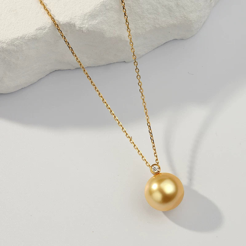 South Sea Golden Pearl Pendant, 18K Gold Single Diamond Necklace, Simple Clavicle Chain, Seawater Pearl Pendant, Jewelry Gift