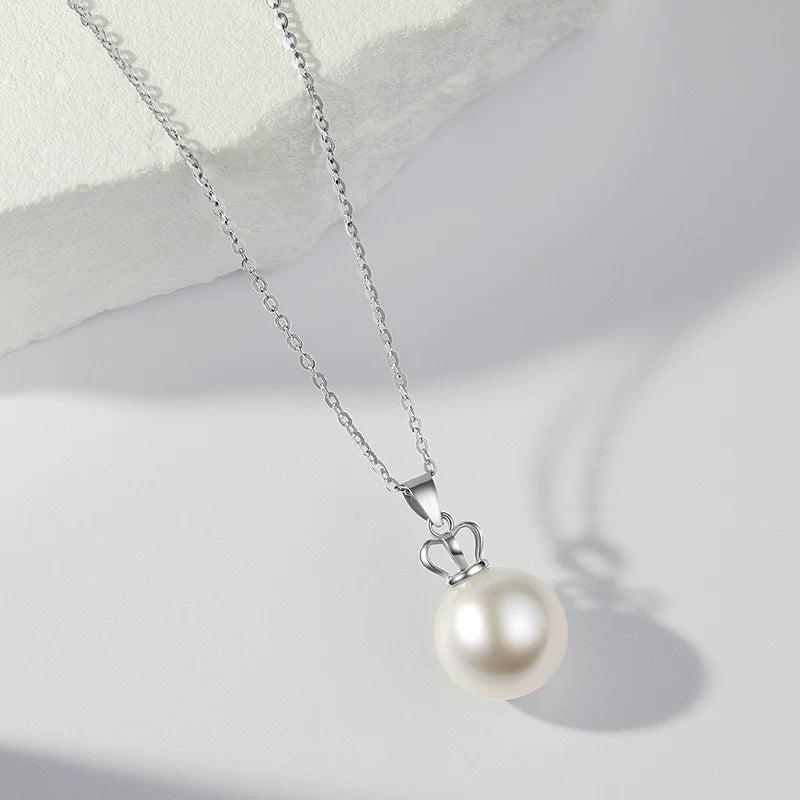 White Edison Pearl Pendant, 18K Gold Crown Setting, Round Freshwater Pearl, Mom Necklace Jewelry Gift