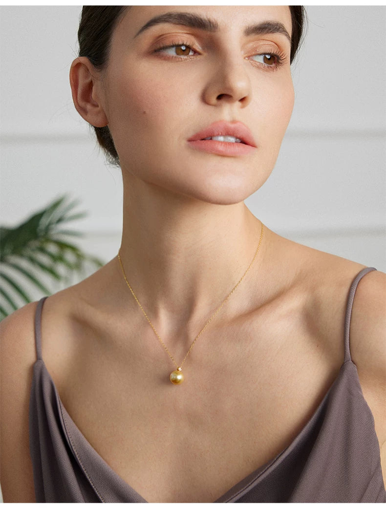 South Sea Golden Pearl Pendant, 18K Gold Single Diamond Necklace, Simple Clavicle Chain, Seawater Pearl Pendant, Jewelry Gift