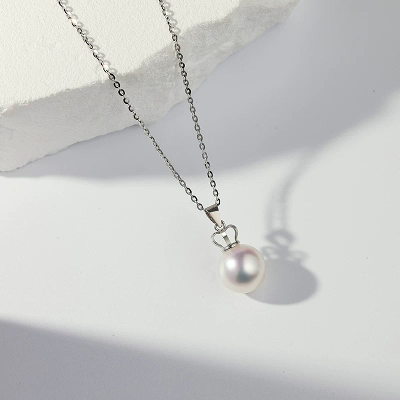 Akoya Pearl Pendant Crown 18K Gold Necklace Round Akoya Saltwater Pearl Clavicle Necklace Pendant Jewelry High-End Feel