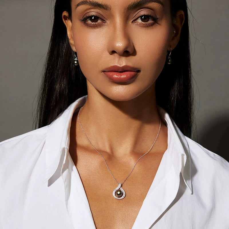 Tahitian Black Pearl Pendant, Teardrop Necklace, S925 Silver, Seawater Pearl, Clavicle Necklace, Elegant Jewelry for Women