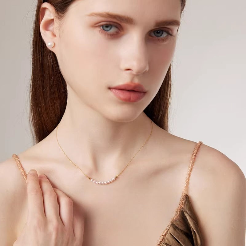 Akoya Pearl Necklace 18K Gold Fashion Choker Saltwater Pearl Pendant High-End Clavicle Chain Gift for Girlfriend