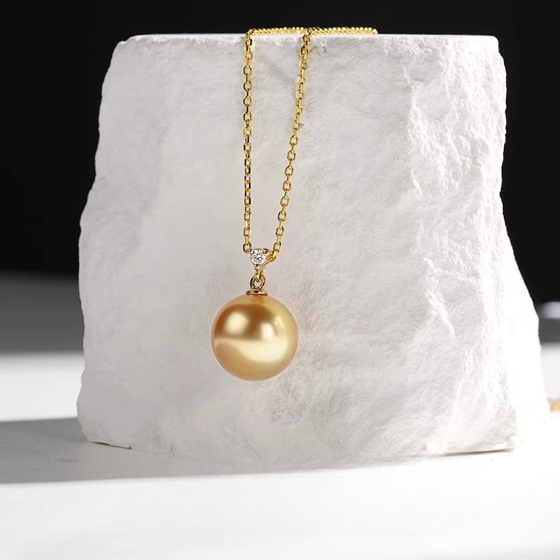South Sea Golden Pearl Pendant 18K Gold Diamond Necklace Seawater Pearl Clavicle Necklace High-End Jewelry Gifts