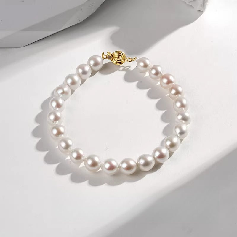 Natural Pearl Bracelet 18K Gold Lantern Clasp Elegant Freshwater Pearl Jewelry for Women