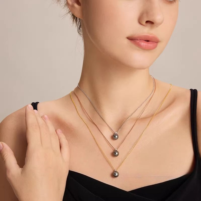 Tahitian Black Pearl Pendant, Princess-Cut, 18K Gold, Seawater Pearl, Light Luxury, Clavicle Chain, Elegant Jewelry, Versatile Necklace