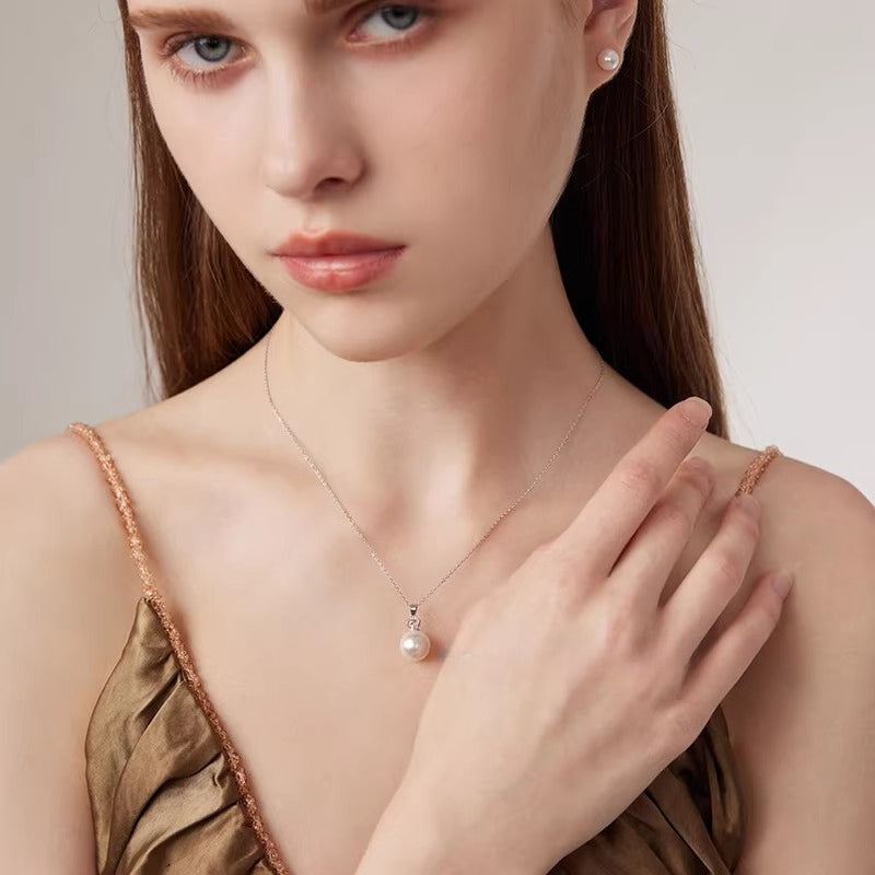 White Edison Pearl Pendant, 18K Gold Crown Setting, Round Freshwater Pearl, Mom Necklace Jewelry Gift