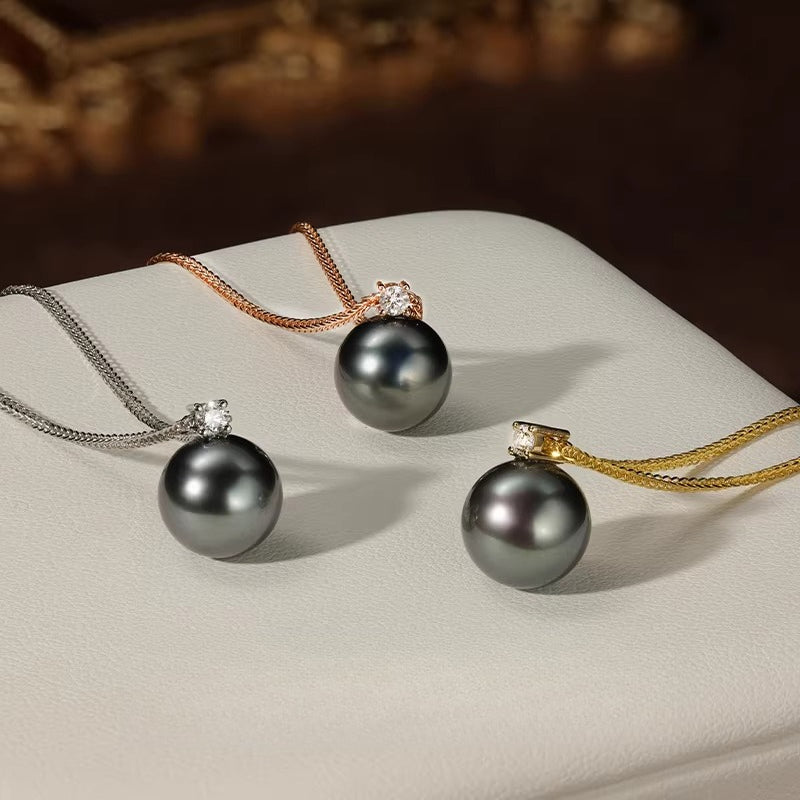 Tahitian Black Pearl Pendant, Princess-Cut, 18K Gold, Seawater Pearl, Light Luxury, Clavicle Chain, Elegant Jewelry, Versatile Necklace