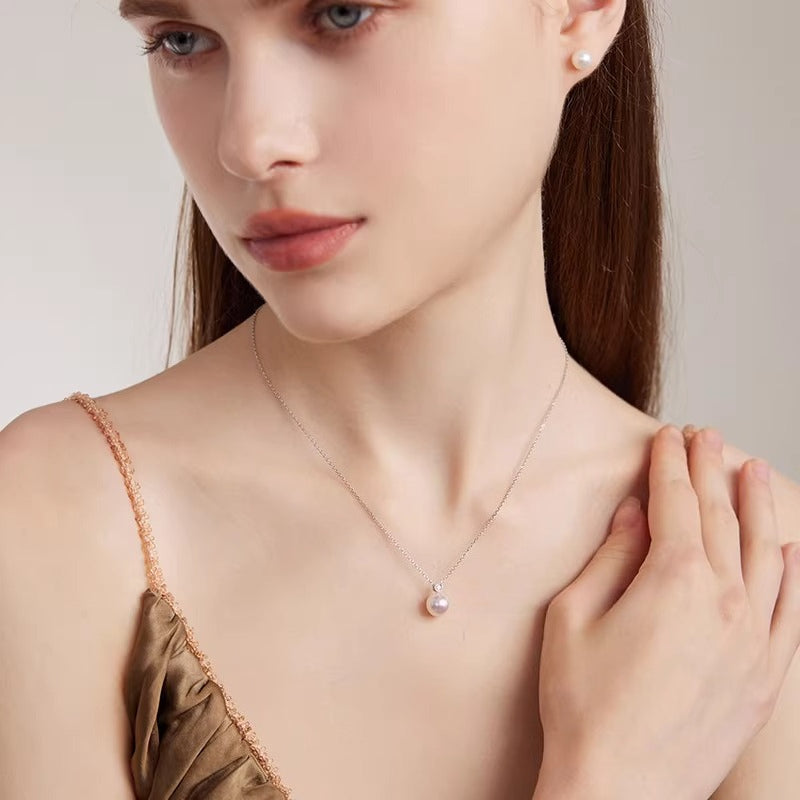 Akoya Pearl Pendant 18K Gold Necklace Diamond Seawater Pearl Choker Fashion Clavicle Pendant Jewelry Gift