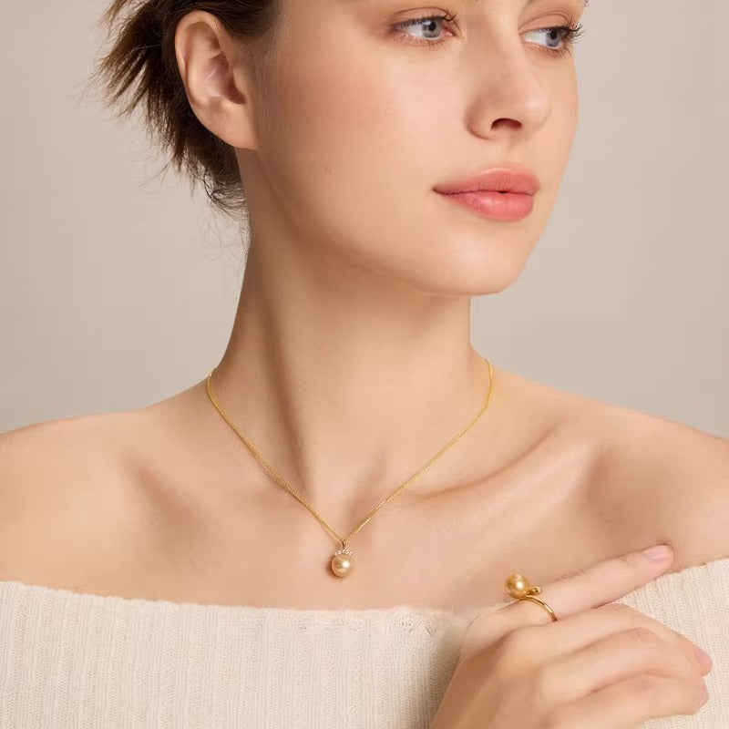 South Sea Golden Pearl Pendant, 18K Gold "Eyelash" Necklace, Natural Seawater Pearl, Light Luxury Neck Ornament, High-End Gift for Girlfriend